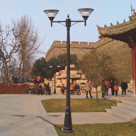 太陽能庭院燈粗條紋喇叭款小區(qū)園林廣場鋁制歐式景觀庭院燈批發(fā)